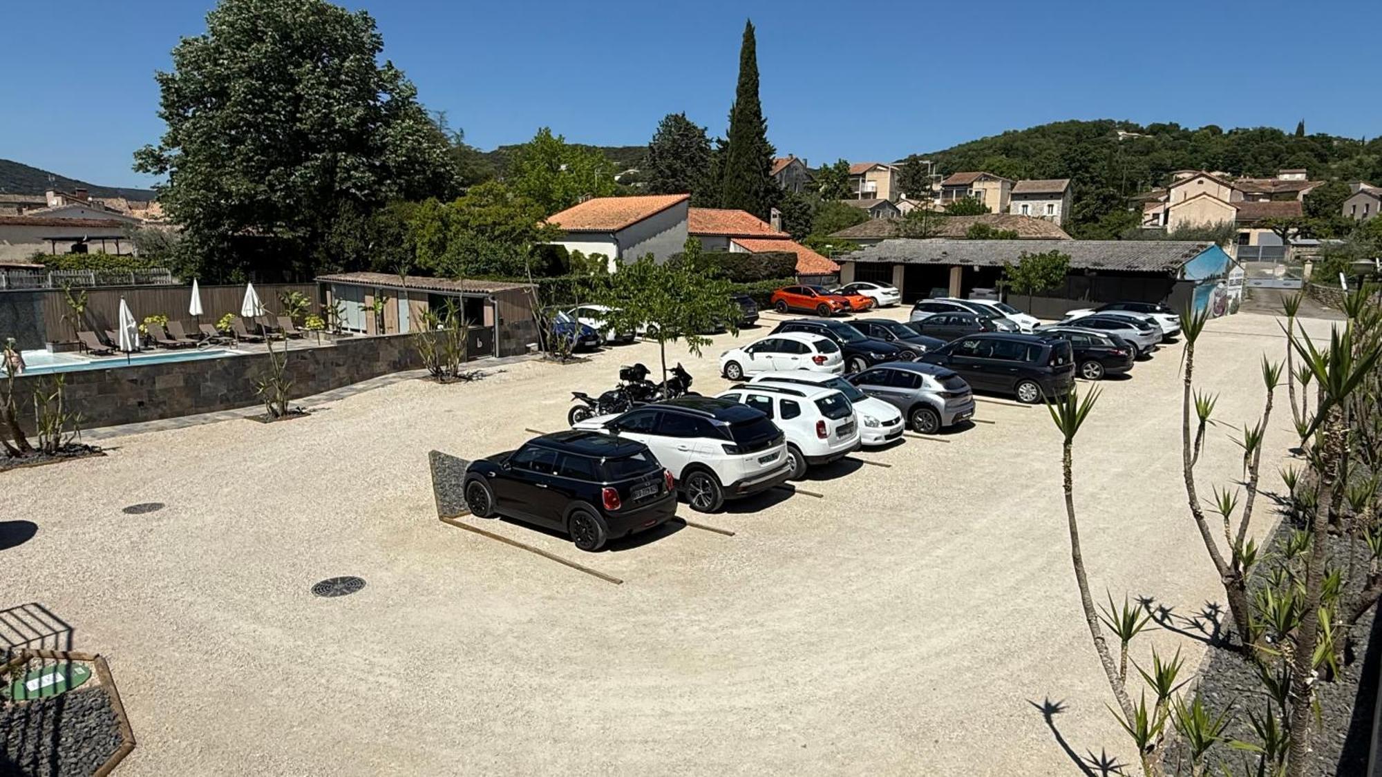 Logis Hotel Restaurant Bellevue Saint-Martin-dʼArdèche Exteriör bild